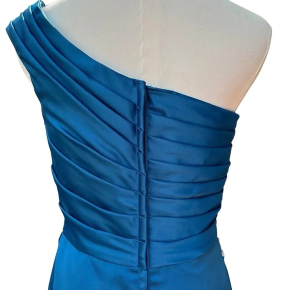 Mori Lee by Madeline Gardner NWT Blue Satin One-Shoulder Gown w/Ruched Bodice S6 - Picture 9 of 12